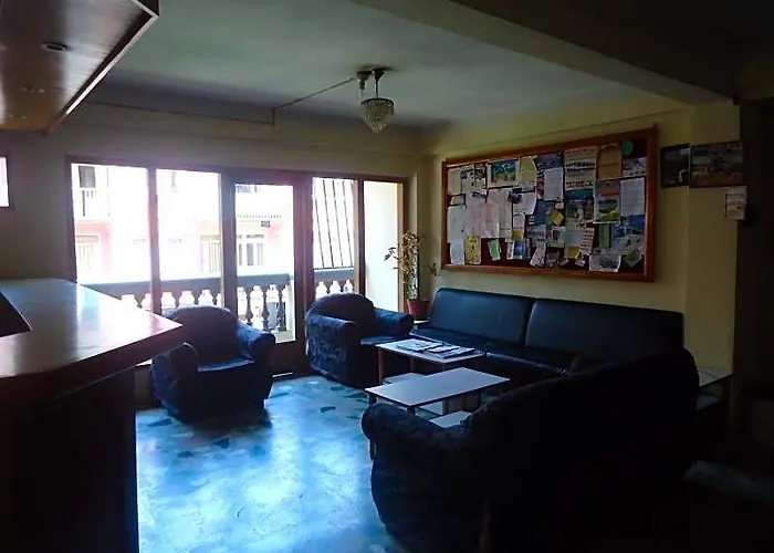 Red Planet Hostal *