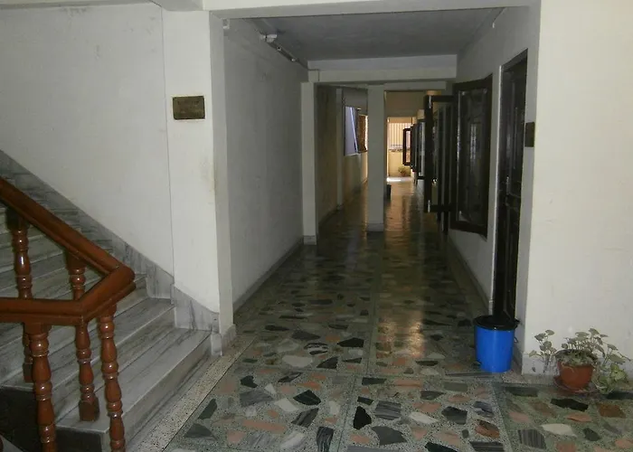 Hostal Red Planet