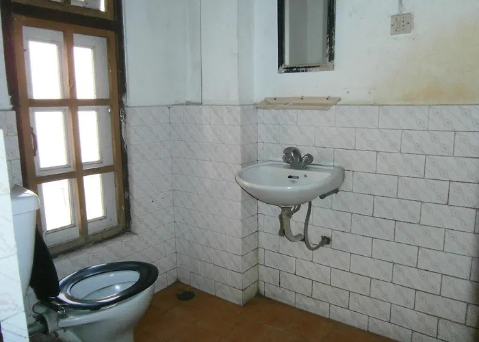 Red Planet Hostal *